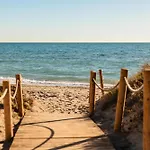 Cozy Holiday Home By The Beach In Costabella, Marbella